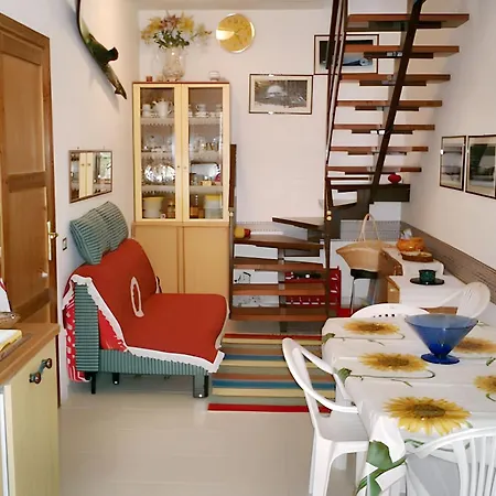 Appartamento Comfortable In Balcony 65 M² Parking *
